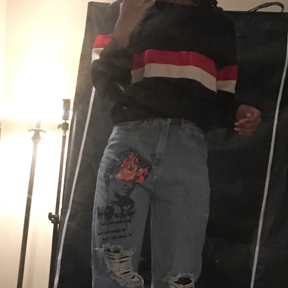 Black Red and White Cropped Sweatshirt - Picture 2 of 5